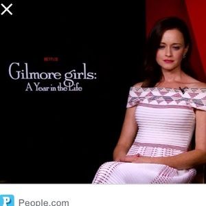 Genuine People Off the shoulder dress